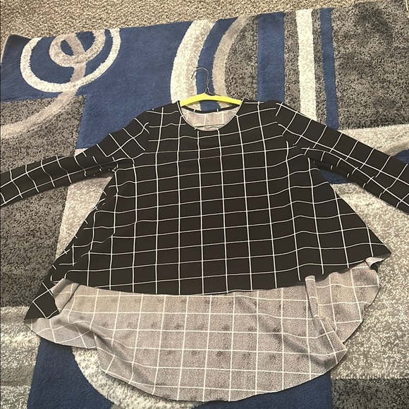 Tops - Black and White Grid Pattern Women's Top